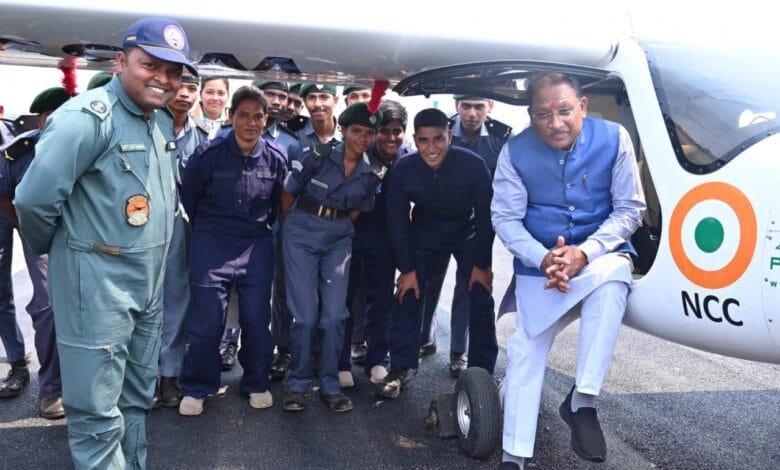 मुख्यमंत्री विष्णु देव साय ने जशपुर में विमान उड़ान प्रशिक्षण का शुभारंभ किया, एनसीसी कैडेट्स का बढ़ाया उत्साह