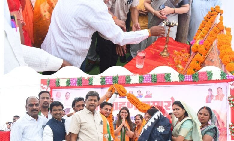 पांडातराई नगर पंचायत में शपथ ग्रहण समारोह सम्पन्न, विधायक भावना बोहरा रहीं मुख्य अतिथि 9 पांडातराई नगर पंचायत में शपथ ग्रहण समारोह सम्पन्न, विधायक भावना बोहरा रहीं मुख्य अतिथि