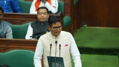 छत्तीसगढ़ बजट 2025: वित्त मंत्री ओपी चौधरी की बड़ी घोषणाएं, सरकारी कर्मचारियों का डीए बढ़ा, पेट्रोल पर टैक्स घटा