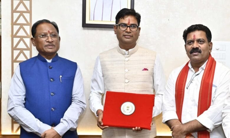 उपमुख्यमंत्री विजय शर्मा के प्रयासों से जलाशय और नहर निर्माण को बजट में मिली बड़ी राशि, सिंचाई विस्तार के लिए 09 करोड़ 15 लाख रुपये स्वीकृत