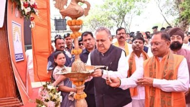 अक्षय ऊर्जा क्षेत्र में 50 करोड़ रुपए से अधिक के कार्यों का लोकार्पण और भूमिपूजन, मुख्यमंत्री विष्णु देव साय ने सौर ऊर्जा से संचालित ई-रिक्शा और बैटरी स्वैपिंग स्टेशन का किया लोकार्पण