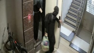 श्री शिवम शोरूम में 28 लाख की चोरी, बुर्काधारी आरोपी सहित तीन फरार