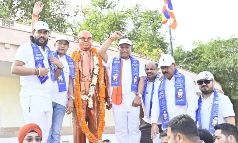 मुख्यमंत्री विष्णु देव साय युवाओं के साथ,जय भीम पदयात्रा में हुए शामिल, पंचतीर्थ,और संविधान दिवस से नई पीढ़ी ले रही बाबा साहब से प्रेरणा