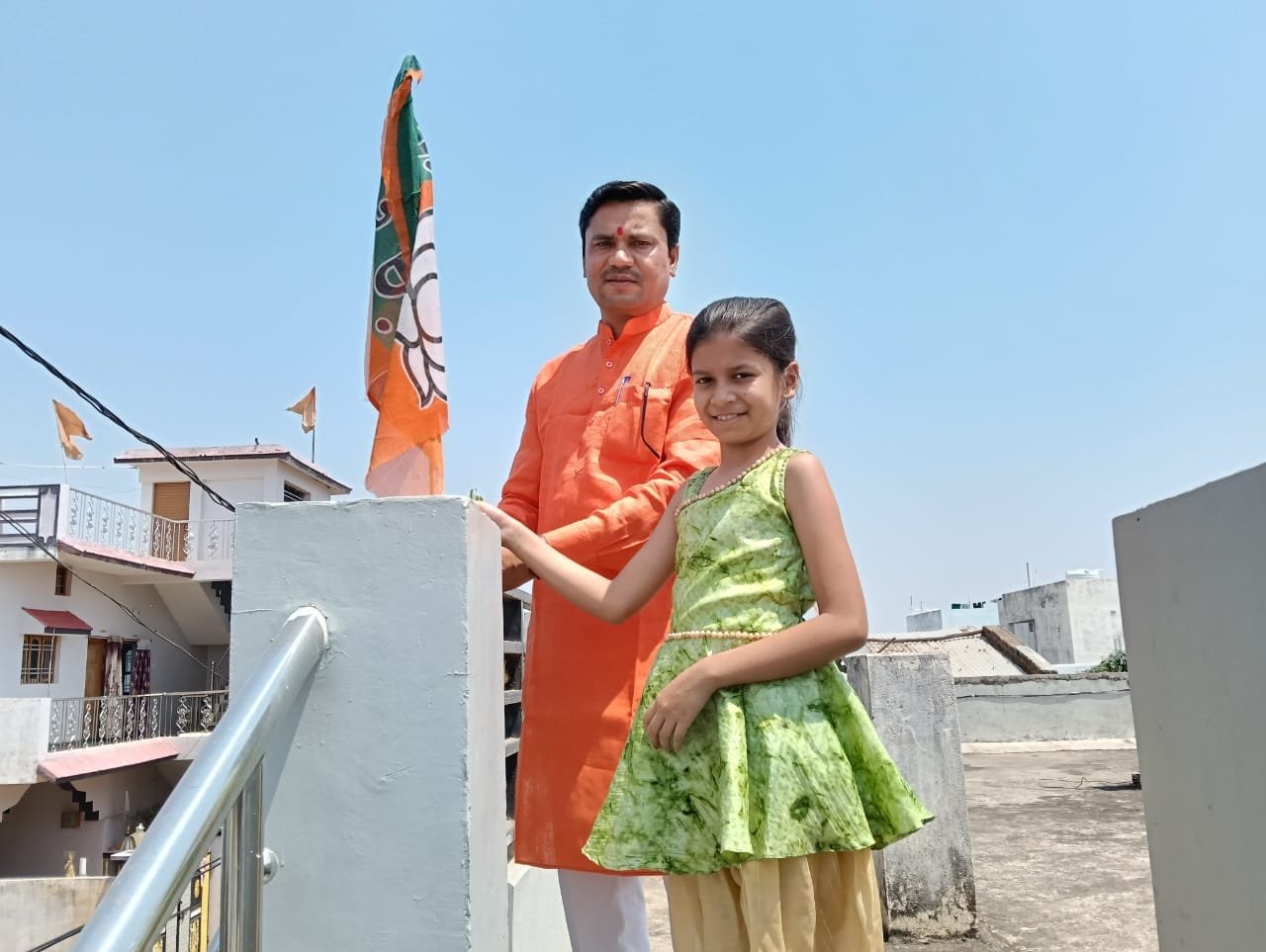 कवर्धा में मनाया गया BJP का स्थापना दिवस, जिलाध्यक्ष राजेंद्र चंद्रवंशी सहित कार्यकर्ताओं के घरों में लहराया पार्टी का झंडा; वृद्धा आश्रम पहुंचकर बांटे फल और मिठाई 1 कवर्धा में मनाया गया BJP का स्थापना दिवस, जिलाध्यक्ष राजेंद्र चंद्रवंशी सहित कार्यकर्ताओं के घरों में लहराया पार्टी का झंडा