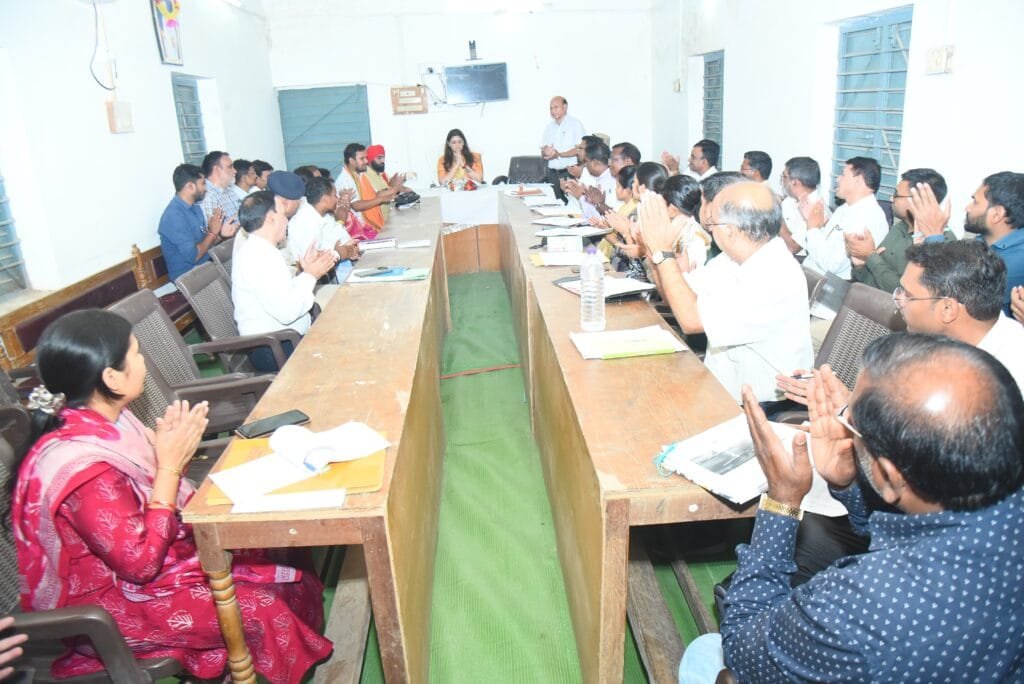पंडरिया विधायक भावना बोहरा ने विकास कार्यों की समीक्षा की, कहा—“पंडरिया को बनाएंगे आदर्श नगर”