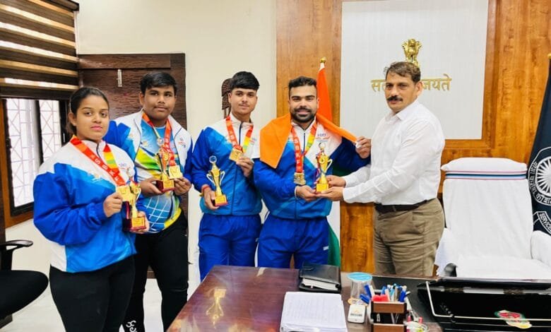 नेपाल में चमके छत्तीसगढ़ के सितारे: कबीरधाम के चार युवाओं ने भारत को दिलाया अंतरराष्ट्रीय गौरव, मुख्यमंत्री विष्णु देव साय ने दी बधाई, सोशल मीडिया पर साझा किया संदेश