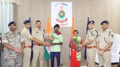 7 लाख के इनामी नक्सली दंपत्ति ने किया आत्मसमर्पण, शासन की नई पुनर्वास नीति पर जताया भरोसा