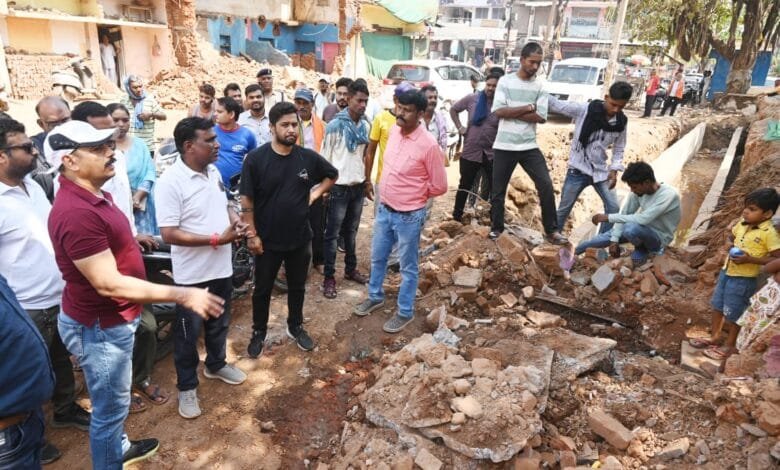 अतिक्रमण ने रोक रखा है कवर्धा का विकास, प्रशासन अब हरकत में; कलेक्टर ने खुद संभाला मोर्चा