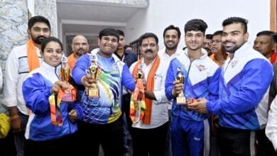 उपमुख्यमंत्री विजय शर्मा ने अंतरराष्ट्रीय बॉडीबिल्डिंग और वेटलिफ्टिंग प्रतियोगिता में विजेता खिलाड़ियों को किया सम्मानित, कवर्धा के खिलाड़ियों ने बढ़ाया देश का मान 1 b3ad2eee 2a3a 4e19 8fed d675de0304ed 1 1