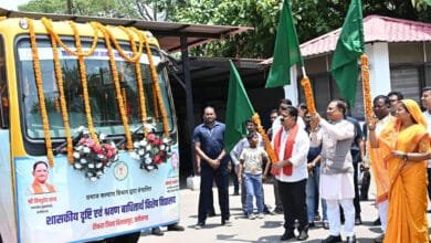 मुख्यमंत्री विष्णु देव साय ने रायपुर और बिलासपुर के डे-स्कॉलर विशेष बच्चों के लिए निःशुल्क बस सेवा का किया शुभारंभ 1 मुख्यमंत्री विष्णु देव साय ने रायपुर और बिलासपुर के डे-स्कॉलर विशेष बच्चों के लिए निःशुल्क बस सेवा का किया शुभारंभ