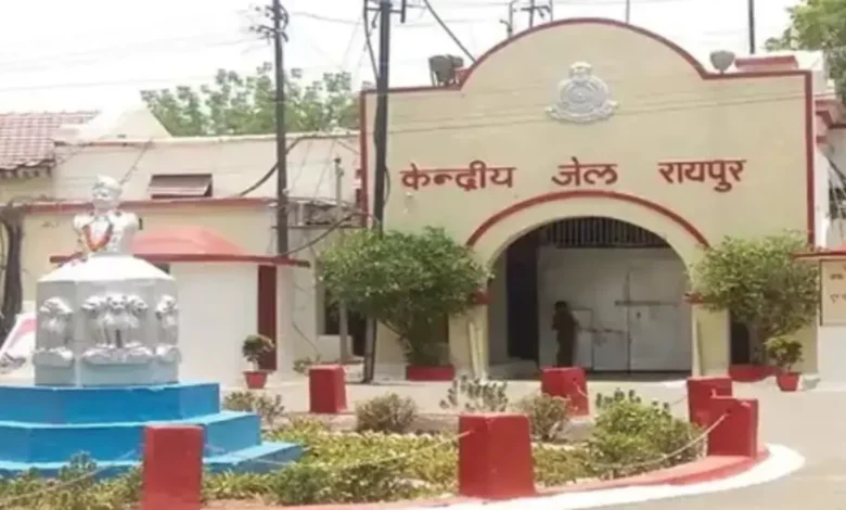 पैरोल पर छोड़े गए 70 कैदी अब भी लापता, हाईकोर्ट ने मांगी रिपोर्ट; कोविड काल में छोड़े गए बंदी नहीं लौटे, गंभीर अपराधों में थे शामिल 14 पैरोल पर छोड़े गए 70 कैदी अब भी लापता, हाईकोर्ट ने मांगी रिपोर्ट; कोविड काल में छोड़े गए बंदी नहीं लौटे, गंभीर अपराधों में थे शामिल