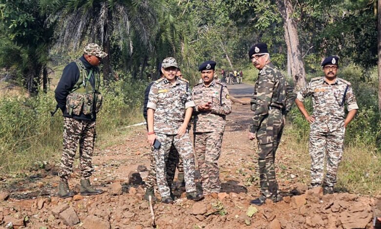 DG CRPF और DGP छत्तीसगढ़ आज बीजापुर में करेंगे प्रेस वार्ता, कर्रेगुट्टा पहाड़ी पर बड़े एंटी-नक्सल ऑपरेशन की होगी चर्चा 9 DG CRPF और DGP छत्तीसगढ़ आज बीजापुर में करेंगे प्रेस वार्ता, कर्रेगुट्टा पहाड़ी पर बड़े एंटी-नक्सल ऑपरेशन की होगी चर्चा