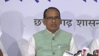 मंत्रालय महानदी भवन में केंद्रीय मंत्री शिवराज सिंह चौहान ने की प्रेस वार्ता को संबोधित, ग्रामीण विकास योजनाओं की प्रगति पर की चर्चा 1 मंत्रालय महानदी भवन में केंद्रीय मंत्री शिवराज सिंह चौहान ने की प्रेस वार्ता, को किया संबोधित