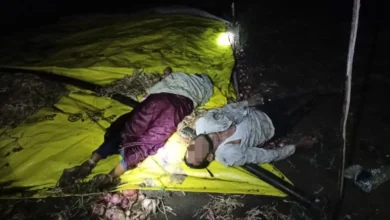कवर्धा में आसमानी आफत: खेत में फसल बचाने पहुंचे दंपति पर गिरी बिजली, मौके पर ही मौत 1 कवर्धा में आसमानी आफत: खेत में फसल बचाने पहुंचे दंपति पर गिरी बिजली, मौके पर ही मौत