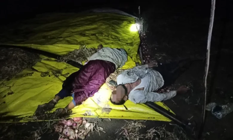 कवर्धा में आसमानी आफत: खेत में फसल बचाने पहुंचे दंपति पर गिरी बिजली, मौके पर ही मौत 6 कवर्धा में आसमानी आफत: खेत में फसल बचाने पहुंचे दंपति पर गिरी बिजली, मौके पर ही मौत