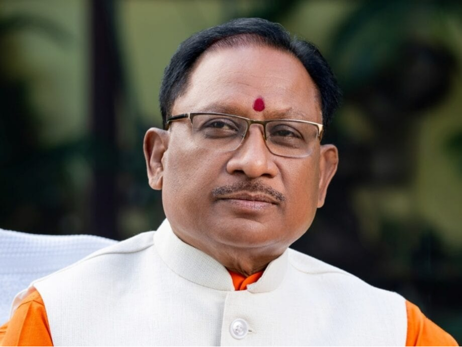 CM विष्णुदेव का बस्तर दौरा: कर्रेगुट्टा में नक्सलियों पर बड़ी जीत के बाद फोर्स से मुलाकात 1 CM विष्णुदेव का बस्तर दौरा: कर्रेगुट्टा में नक्सलियों पर बड़ी जीत के बाद फोर्स से मुलाकात