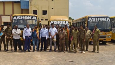 स्कूली बच्चों की सुरक्षा के लिए प्रशासन सख्त, जिले में स्कूली वाहनों की सघन जांच, 110 बसों की हुई जांच, 03 वाहन पाए गए अनफिट 13 स्कूली बच्चों की सुरक्षा के लिए प्रशासन सख्त, जिले में स्कूली वाहनों की सघन जांच, 110 बसों की हुई जांच, 03 वाहन पाए गए अनफिट