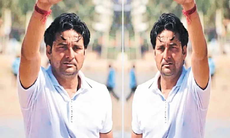 कांग्रेस नेता हसन आबिदी गिरफ्तार: महिला पटवारी को ACB-EOW के नाम पर ब्लैकमेल कर वसूले 70 लाख रुपये 6 कांग्रेस नेता हसन आबिदी गिरफ्तार: महिला पटवारी को ACB-EOW के नाम पर ब्लैकमेल कर वसूले 70 लाख रुपये