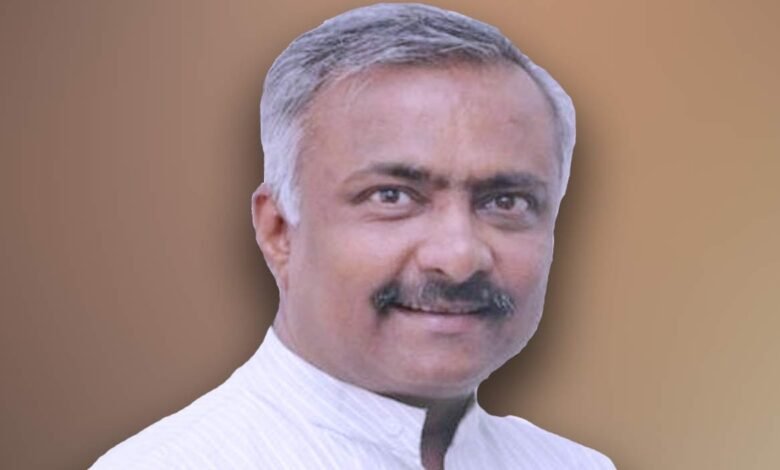 BJP नेता विनायक जोशी पहुंचे रायपुर, कार्यकर्ताओं ने किया भव्य स्वागत — समृद्ध भारत सम्मेलन सहित विभिन्न कार्यक्रमों में लेंगे भाग