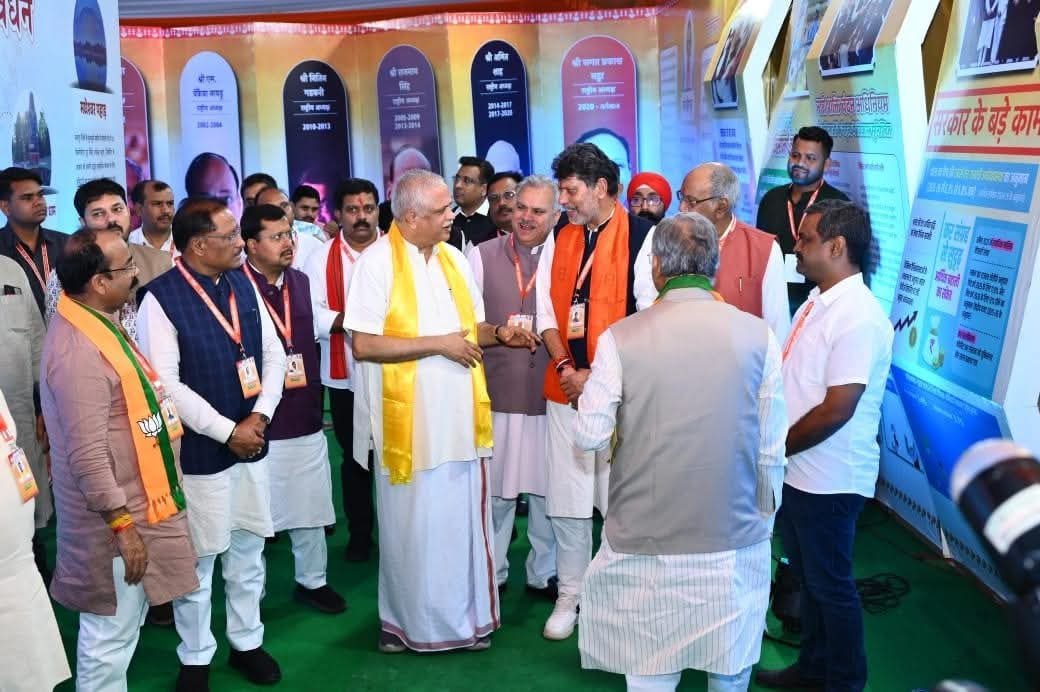 मैनपाट में भाजपा प्रशिक्षण शिविर का आज बीएल संतोष के संबोधन से होगा समापन, विनोद तावड़े की दो टूक—“सोशल मीडिया पर आक्रामक बनें जनप्रतिनिधि” 1 मैनपाट में भाजपा प्रशिक्षण शिविर का आज बीएल संतोष के संबोधन से होगा समापन, विनोद तावड़े की दो टूक—“सोशल मीडिया पर आक्रामक बनें जनप्रतिनिधि”