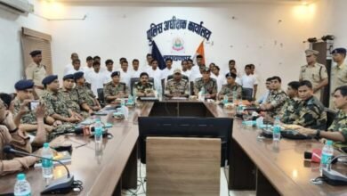 बस्तर में नक्सलियों का बड़ा सरेंडर: 14 पुरुष और 8 महिला नक्सलियों ने किया आत्मसमर्पण