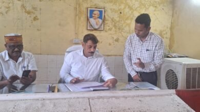 राजस्व अधिकारियों को सख़्त निर्देश: दस्तावेज़ संलग्न न होने पर आवेदकों से संपर्क कर स्वयं मंगवाएं जरूरी कागजात 1 राजस्व अधिकारियों को सख़्त निर्देश: दस्तावेज़ संलग्न न होने पर आवेदकों से संपर्क कर स्वयं मंगवाएं जरूरी कागजात