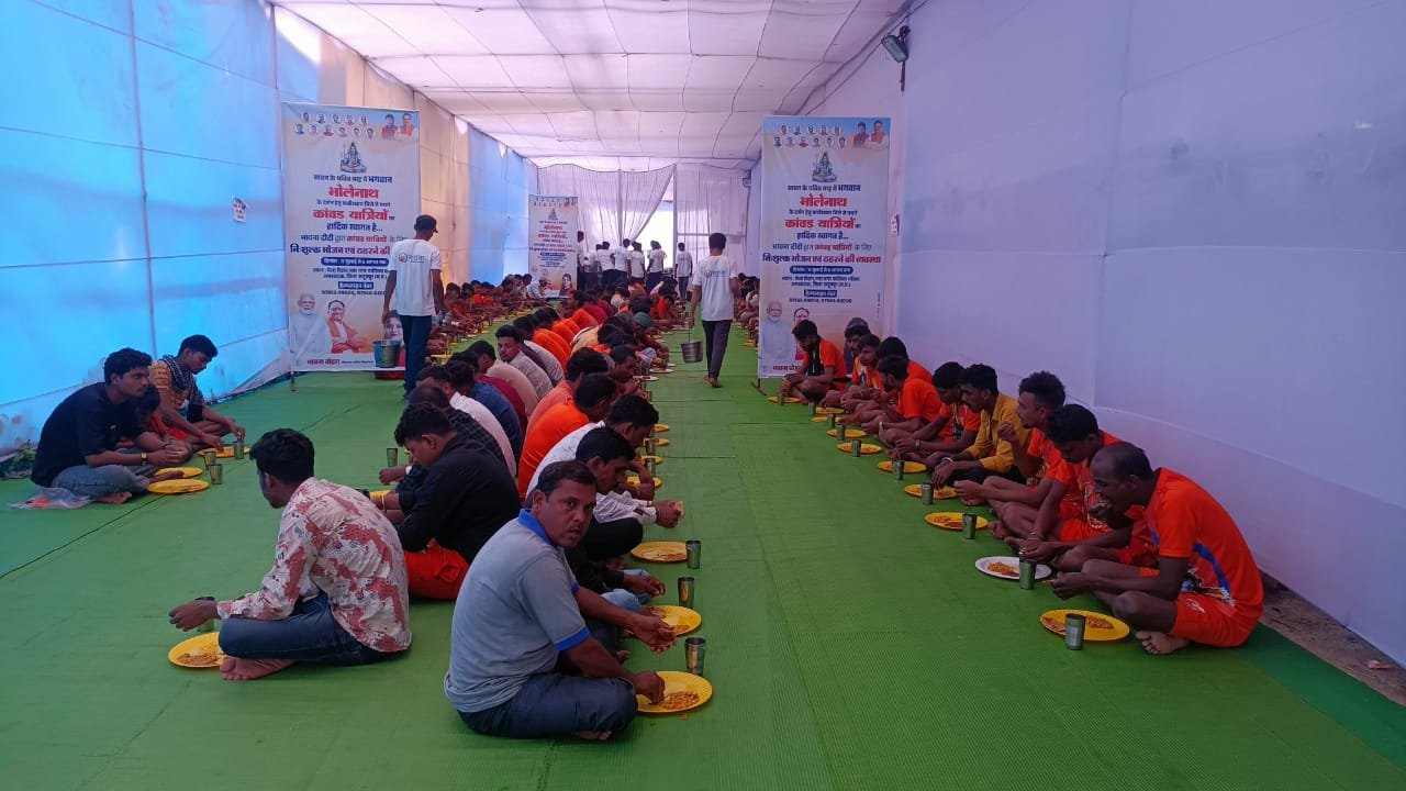 पंडरिया विधायक भावना बोहरा ने अमरकंटक में कांवड़ यात्रियों के लिए निःशुल्क भोजन एवं विश्राम सुविधा का किया शुभारंभ 1 पंडरिया विधायक भावना बोहरा ने अमरकंटक में कांवड़ यात्रियों के लिए निःशुल्क भोजन एवं विश्राम सुविधा का किया शुभारंभ