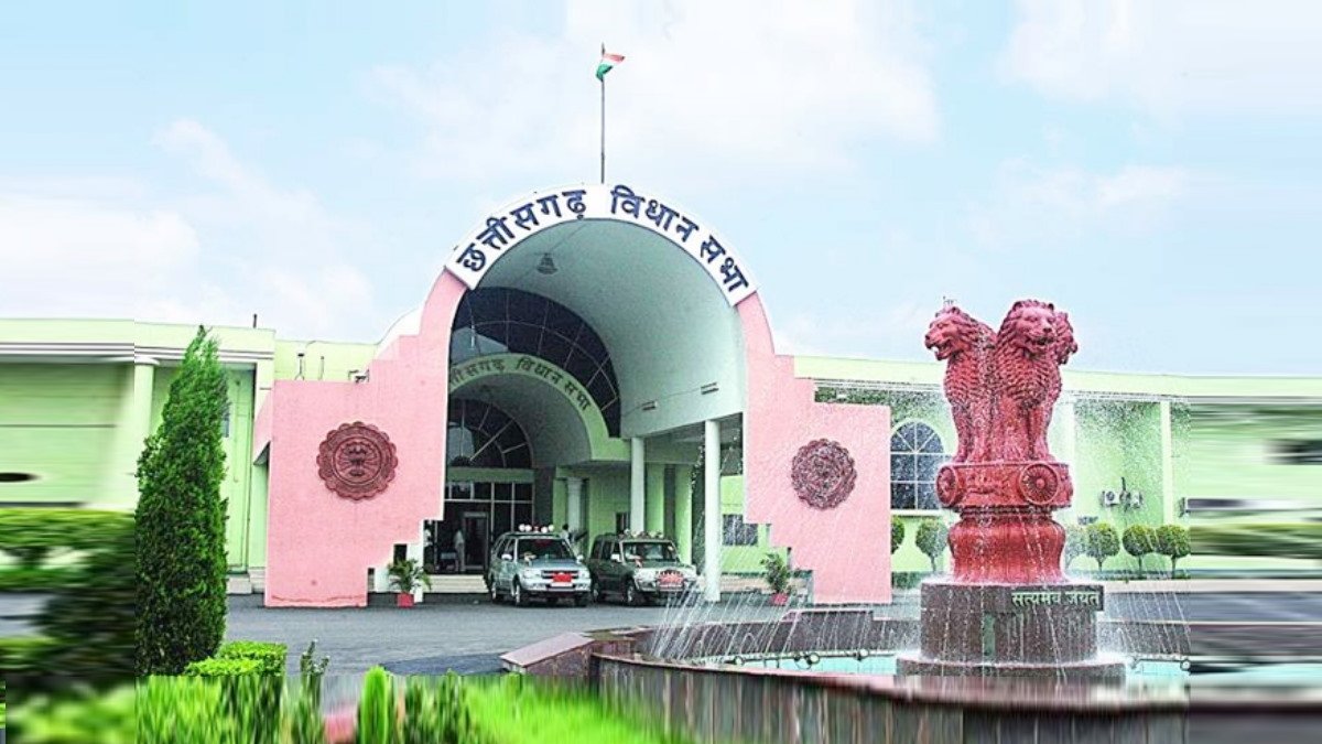 छत्तीसगढ़ विधानसभा मानसून सत्र: 5 दिन का सत्र, 996 सवाल, विपक्ष का आक्रामक एजेंडा तैयार 1 छत्तीसगढ़ विधानसभा मानसून सत्र: 5 दिन का सत्र, 996 सवाल, विपक्ष का आक्रामक एजेंडा तैयार