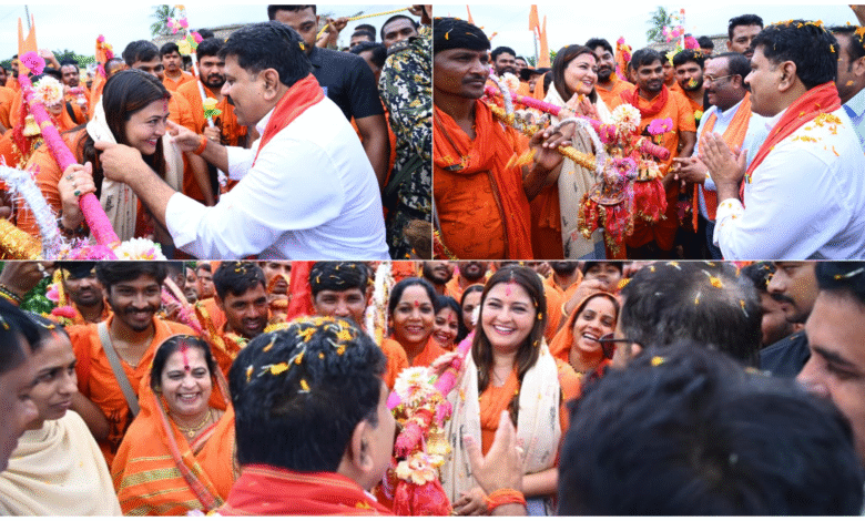 उपमुख्यमंत्री विजय शर्मा ने अमरकंटक से बाबा भोरमदेव मन्दिर 151 किलोमीटर की कावड़ यात्रा पर निकले पंडरिया विधायक भावना बोहरा और शिवभक्तों का पांडातराई में आत्मीय स्वागत 5 उपमुख्यमंत्री विजय शर्मा ने अमरकंटक से बाबा भोरमदेव मन्दिर 151 किलोमीटर की कावड़ यात्रा पर निकले पंडरिया विधायक भावना बोहरा और शिवभक्तों का पांडातराई में आत्मीय स्वागत