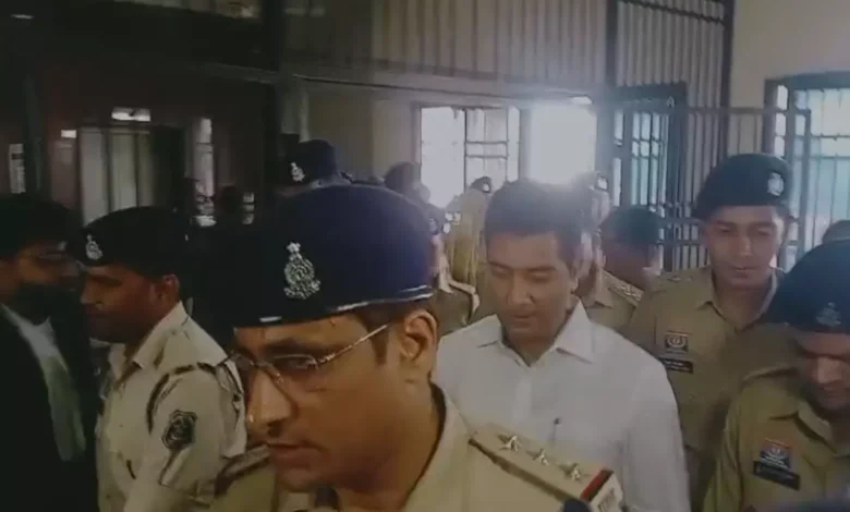गिरफ्तारी के बाद से लगातार बढ़ रही चैतन्य बघेल की रिमांड अवधि 7 गिरफ्तारी के बाद से लगातार बढ़ रही चैतन्य बघेल की रिमांड अवधि