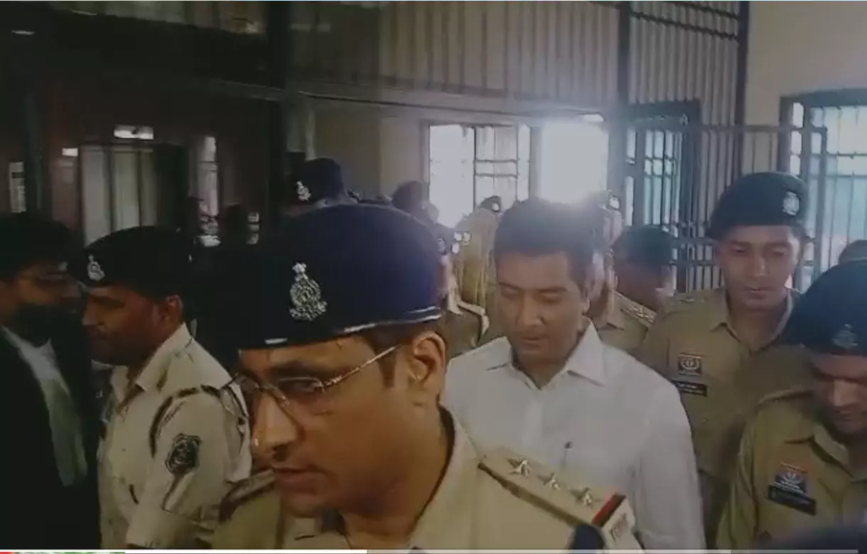 गिरफ्तारी के बाद से लगातार बढ़ रही चैतन्य बघेल की रिमांड अवधि 1 गिरफ्तारी के बाद से लगातार बढ़ रही चैतन्य बघेल की रिमांड अवधि