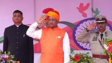 स्वतंत्रता दिवस 2025: रायपुर में मुख्यमंत्री विष्णुदेव साय ने फहराया तिरंगा, ले रहे हैं परेड की सलामी, देखें Live.. 1 स्वतंत्रता दिवस 2025: रायपुर में मुख्यमंत्री विष्णुदेव साय ने फहराया तिरंगा, ले रहे हैं परेड की सलामी, देखें Live..