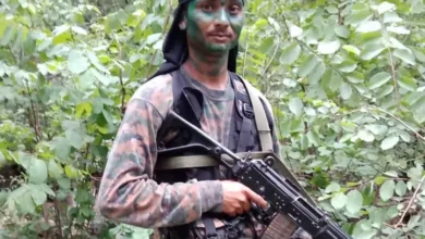 मुख्यमंत्री विष्णुदेव साय ने बीजापुर में नक्सली आईईडी ब्लास्ट में शहीद जवान को दी श्रद्धांजलि