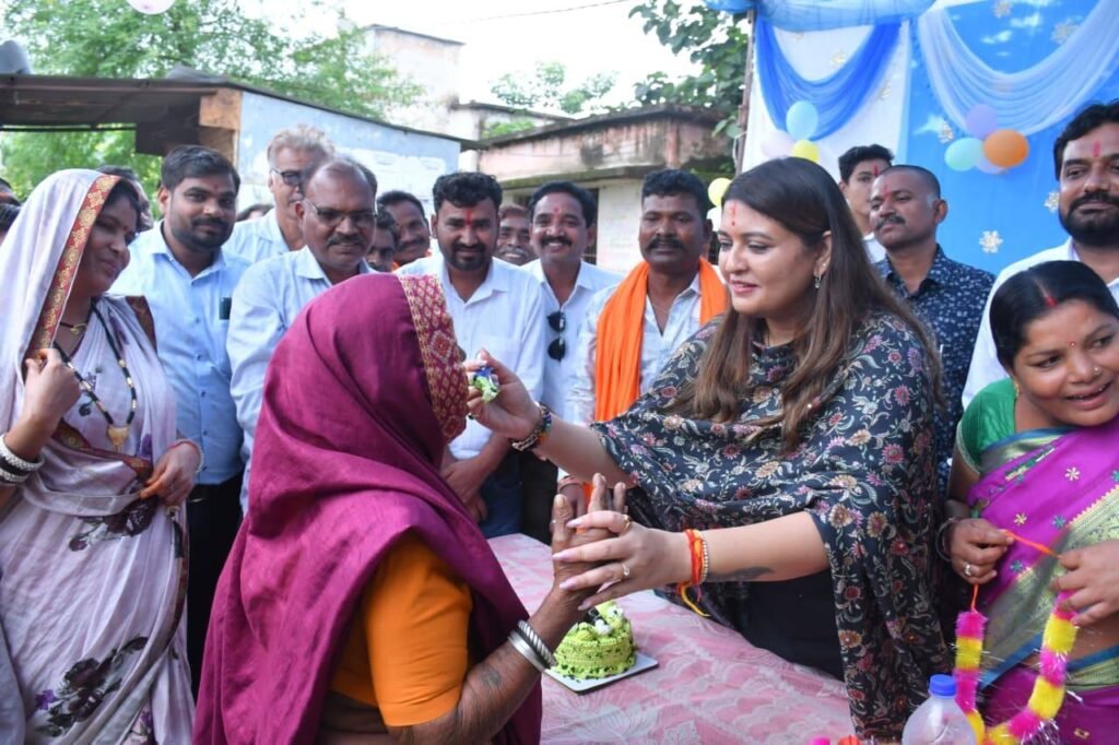 भाजपा कार्यकर्ताओं और समर्थकों ने विधायक भावना बोहरा का मनाया जन्मदिन, विधायक बोलीं – हर सुख-दुख में रहूंगी साथ