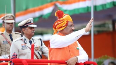 स्वतंत्रता दिवस 2025: प्रतिमाह 5 हजार रूपए पेंशन, बस सेवा योजना, कमिश्नर प्रणाली समेत पढ़ें मुख्यमंत्री विष्णु देव साय ने स्वतंत्रता दिवस के अवसर पर क्या कुछ घोषणा की...