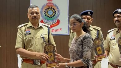 कबीरधाम : 41 युवाओं का नगर सैनिक पद पर चयन, पुलिस अधीक्षक ने किया सम्मानित 6 कबीरधाम : 41 युवाओं का नगर सैनिक पद पर चयन, पुलिस अधीक्षक ने किया सम्मानित