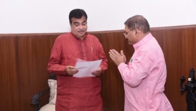 केंद्र से बड़ी सौगात : सांसद संतोष पांडेय की पहल पर चिल्फी–कवर्धा बॉर्डर से जबलपुर तक 4 लेन सड़क को मिली मंजूरी 5 केंद्र से बड़ी सौगात : सांसद संतोष पांडेय की पहल पर चिल्फी–कवर्धा बॉर्डर से जबलपुर तक 4 लेन सड़क को मिली मंजूरी