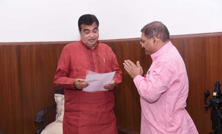 केंद्र से बड़ी सौगात : सांसद संतोष पांडेय की पहल पर चिल्फी–कवर्धा बॉर्डर से जबलपुर तक 4 लेन सड़क को मिली मंजूरी 5 केंद्र से बड़ी सौगात : सांसद संतोष पांडेय की पहल पर चिल्फी–कवर्धा बॉर्डर से जबलपुर तक 4 लेन सड़क को मिली मंजूरी