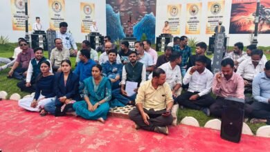 कवर्धा में पत्रकार पर जानलेवा हमला, फैक्ट्री मालिक की गुंडागर्दी के खिलाफ मीडिया कर्मियों का सड़क पर आक्रोश 1 6c187406 6bd5 4344 a40e 6a53506215d2