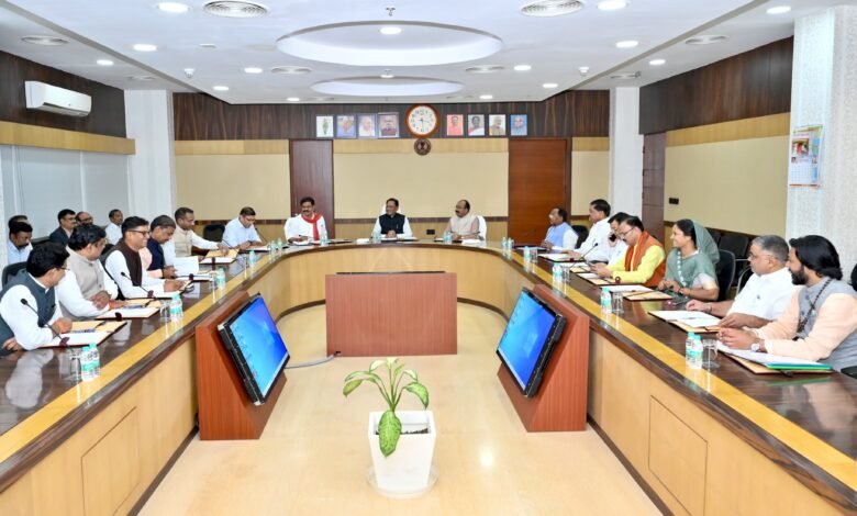 छत्तीसगढ़ कैबिनेट बैठक में लिए गए अहम निर्णय: दिव्यांगजनों के लिए राहत, स्पेशल एजुकेटर की भर्ती में छूट, शासकीय सेवकों को वेतन के विरुद्ध ऋण की सुविधा 5 IMG 20250930 WA0042