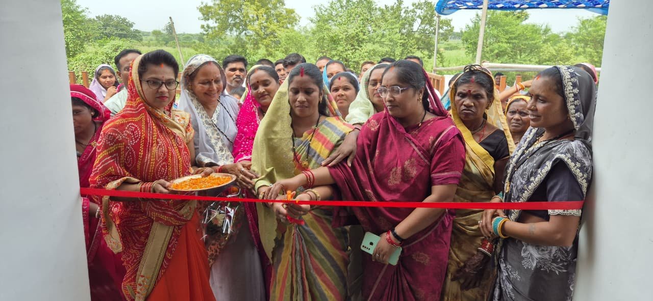 जोराताल स्थित महतारी सदन का लोकार्पण, महिला सशक्तिकरण की दिशा में महत्वपूर्ण पहल : सुषमा बघेल 1 जोराताल स्थित महतारी सदन का लोकार्पण, महिला सशक्तिकरण की दिशा में महत्वपूर्ण पहल : सुषमा बघेल