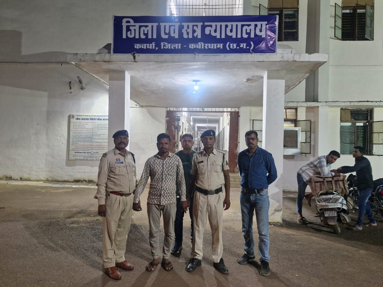 1 करोड़ 84 लाख की ठगी करने वाला 9 साल से फरार आरोपी गिरफ्तार 1 1 करोड़ 84 लाख की ठगी करने वाला 9 साल से फरार आरोपी गिरफ्तार