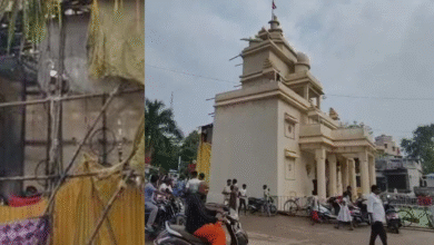 कवर्धा के दुर्गा पंडाल में लगी आग, मां दुर्गा की प्रतिमा खंडित 2 कवर्धा के दुर्गा पंडाल में लगी आग, मां दुर्गा की प्रतिमा खंडित