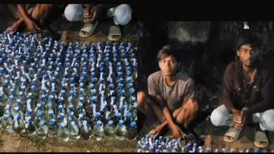 कुण्डा में 6 पेटी शराब समेत दो आरोपी गिरफ्तार 4 कुण्डा में 6 पेटी शराब समेत दो आरोपी गिरफ्तार