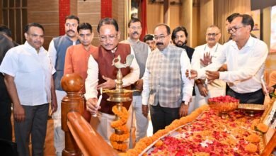 प्रभु श्रीराम की ननिहाल और माता शबरी की पावन भूमि पर राज्य स्तरीय युवा कवि सम्मेलन, मुख्यमंत्री विष्णु देव साय बोले – छत्तीसगढ़ सदा से रही है साहित्य और संस्कृति की धरा