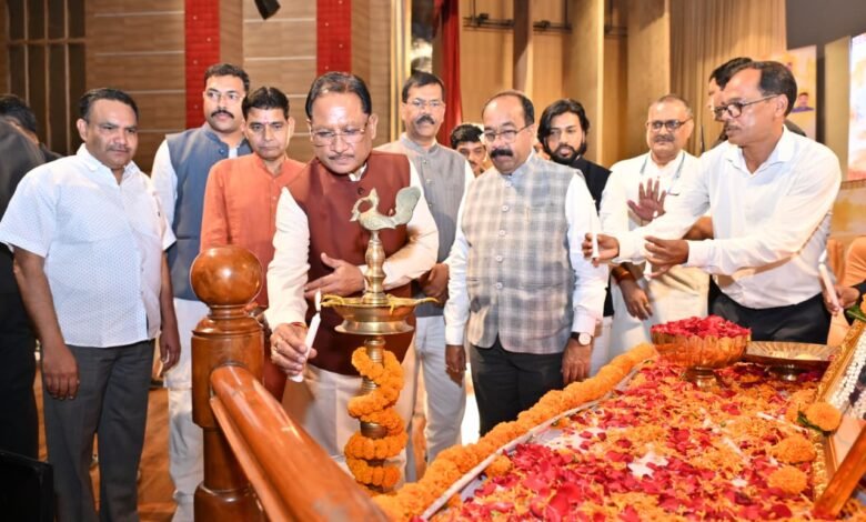 प्रभु श्रीराम के ननिहाल और माता शबरी की पावन भूमि पर हुआ राज्य स्तरीय युवा कवि सम्मेलन का आयोजन