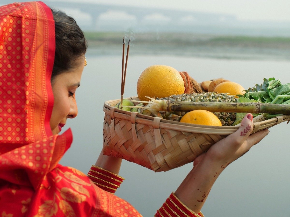 छत्तीसगढ़ में छठ महापर्व की धूम: रायपुर से बिलासपुर तक सजे घाट, आज शाम व्रती महिलाएं डूबते सूर्य को देंगी अर्घ्य 1 Chhath Puja items 1730737142215
