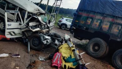 कवर्धा मभीषण सड़क हादसा: कार-ट्रक की टक्कर में 5 लोगों की दर्दनाक मौत, सभी मृतक कोलकाता के निवासी