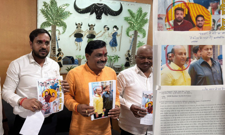 पूर्व विधायक मोहम्मद अकबर के करीबी पर फर्जी मतदाता नाम जोड़ने का आरोप, दो के खिलाफ एफआईआर दर्ज
