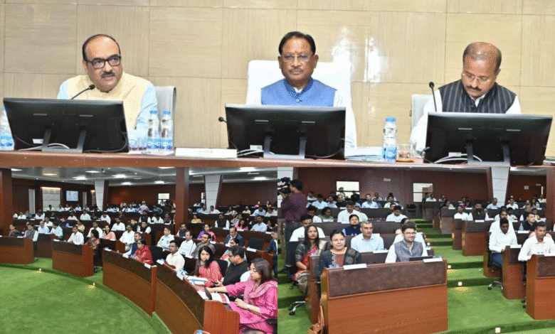 कलेक्टर कॉन्फ्रेंस 2025: धान खरीदी, सुशासन और जनहित योजनाओं पर गहन मंथन; मुख्यमंत्री विष्णु देव साय बोले, किसानों का एक-एक दाना खरीदेगी सरकार 10 कलेक्टर कॉन्फ्रेंस 2025: धान खरीदी, सुशासन और जनहित योजनाओं पर गहन मंथन; मुख्यमंत्री विष्णु देव साय बोले, किसानों का एक-एक दाना खरीदेगी सरकार